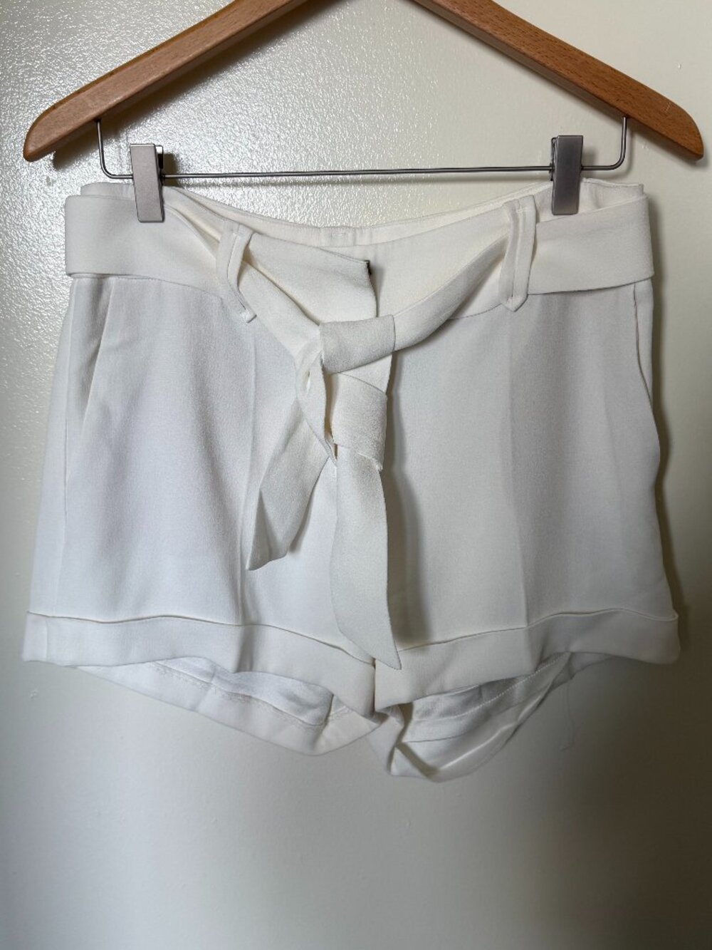 Sezane White Lightweight High Rise Belted Shorts 38 / US 6